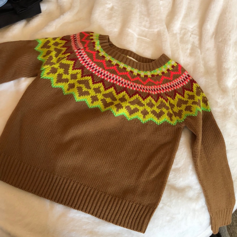 Brown sweater with pink and green design